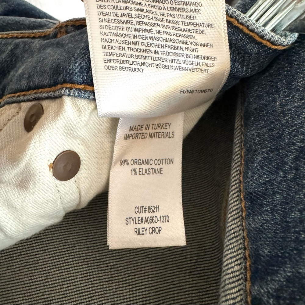 Agolde Riley High Rise Cropped Straight Leg Jeans - Picture 14 of 16